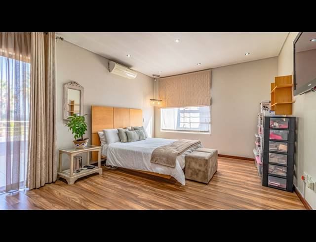 4 BEDROOM HOUSE FOR SALE IN DOWERGLEN EXT 5